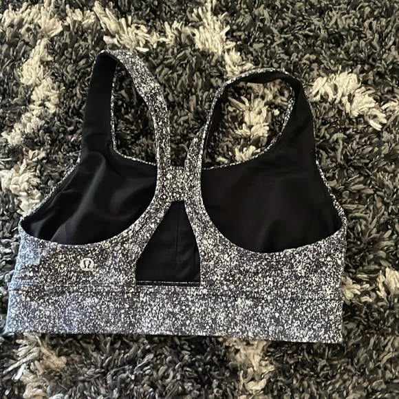 Lululemon sports bra - Picture 2 of 3